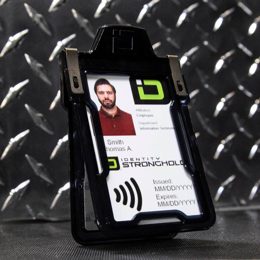Secure Badge Holder Classic Vertical "Squeeze to Read" – photo 13
