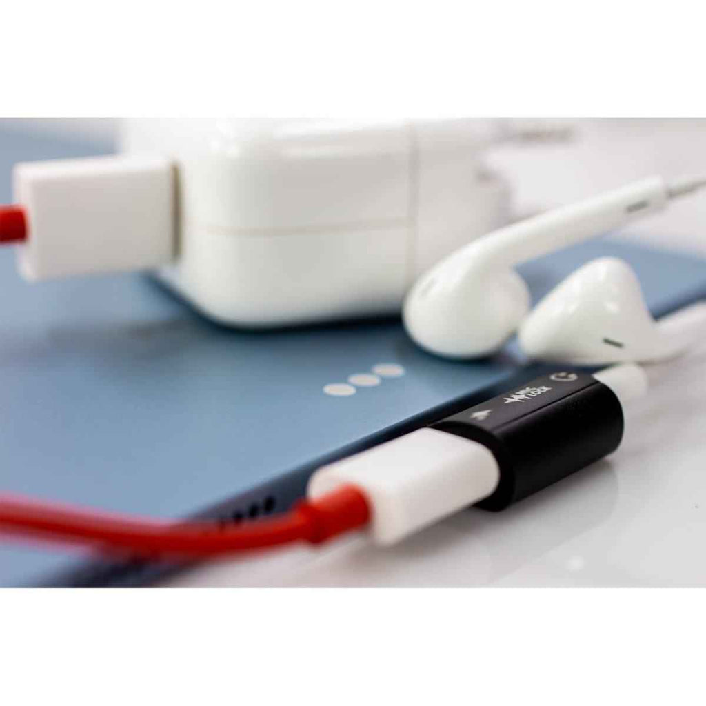 Mic-Lock USB-C Microphone Blocker HiFi SoundPass & Secure Charger Black – photo 3