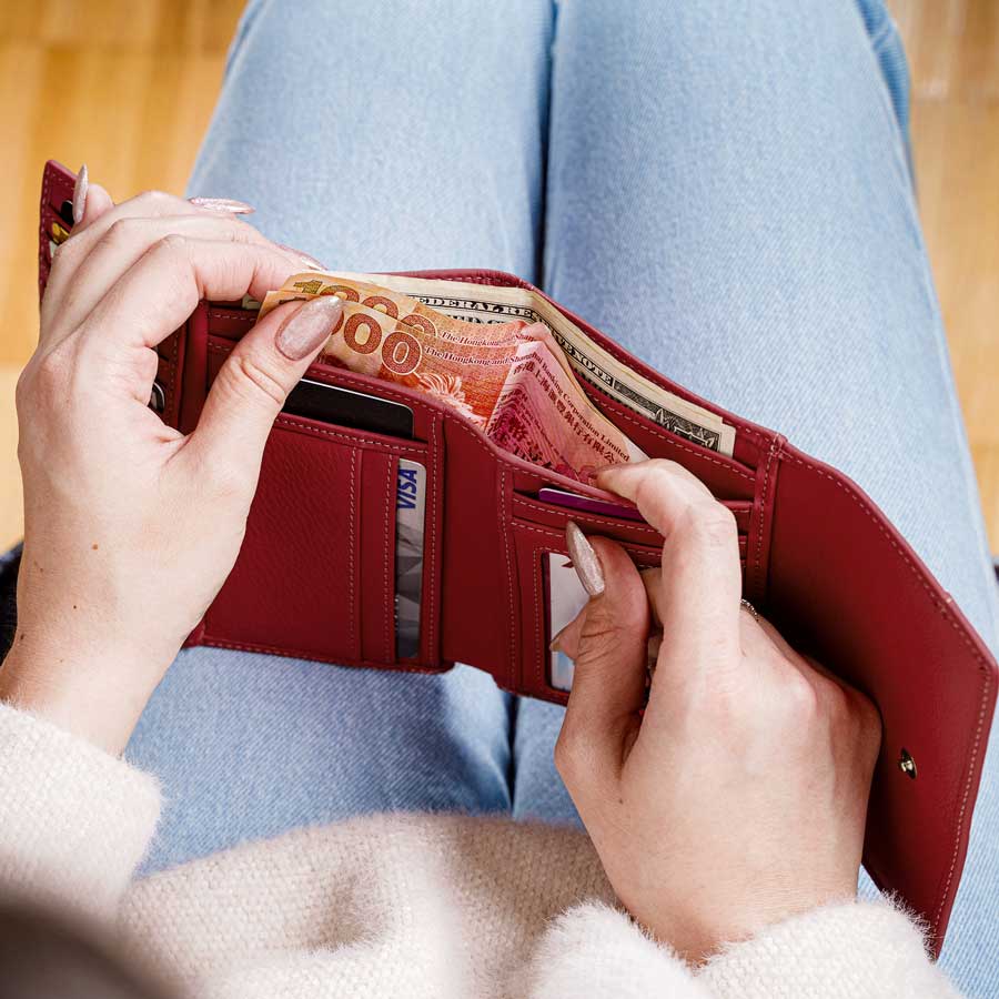 RFID Blocking Women's Leather Trifold Wallet – photo 4